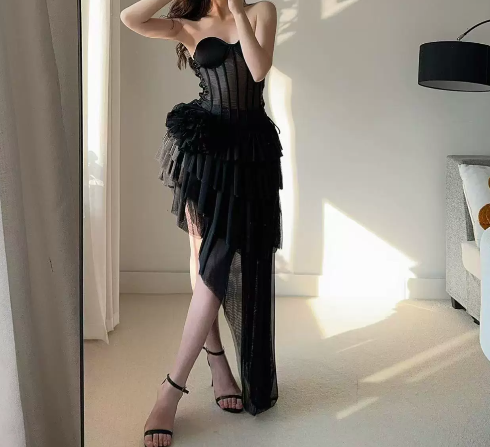 Mini robe de soirée en satin, sans bretelles, sans manches, ligne a, simple, C899