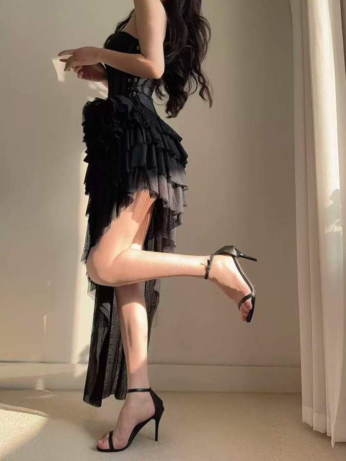 Mini robe de soirée en satin, sans bretelles, sans manches, ligne a, simple, C899