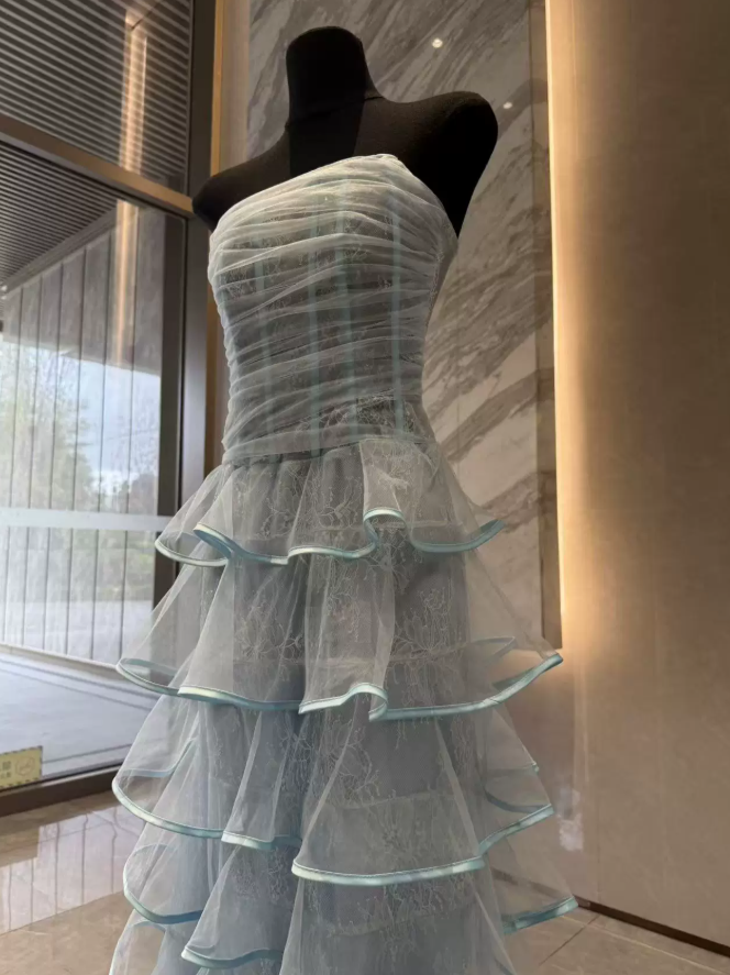 Fascinating Strapless Tiered Prom Dress Blue Lace A-Line Evening Dress C9444