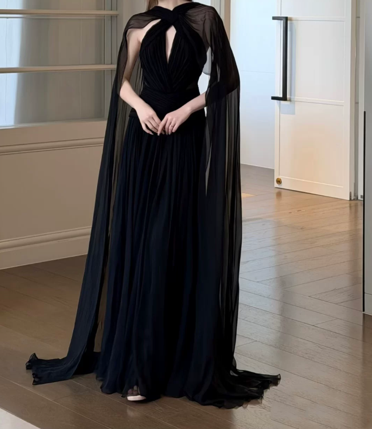 Flowy Halter Neck Prom Dress Black A-Line Evening Dress C9452