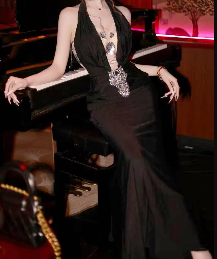 Glam Halter Neck Black Prom Dress Beading Mermaid Evening Dress C9453