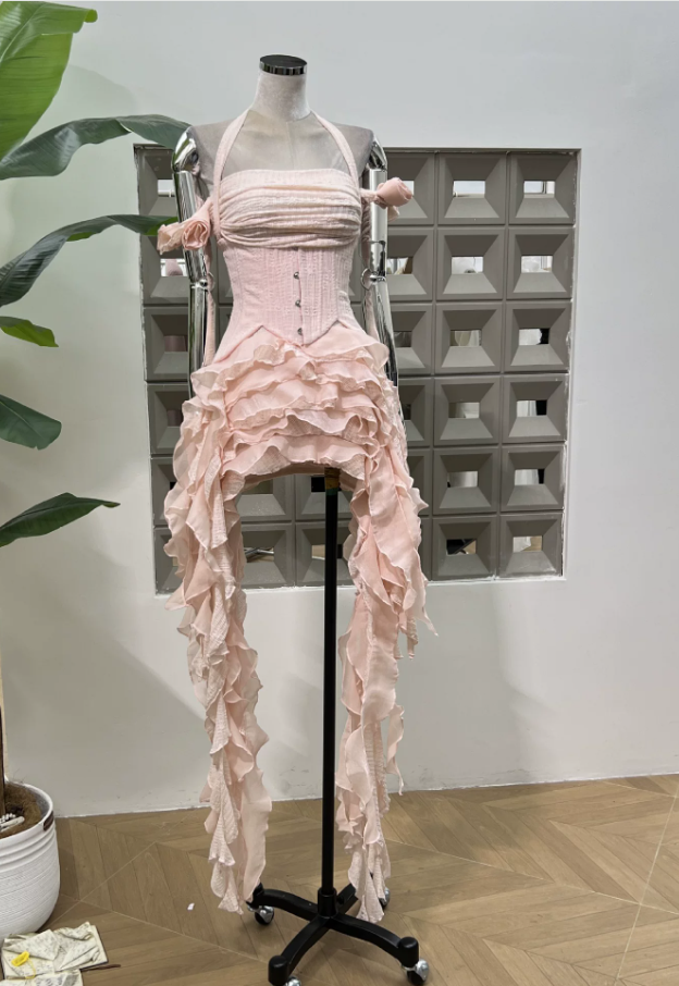 Romantic Halter Neck Homecoming Dress Ruffles Tiered A-Line Party Dress C9470