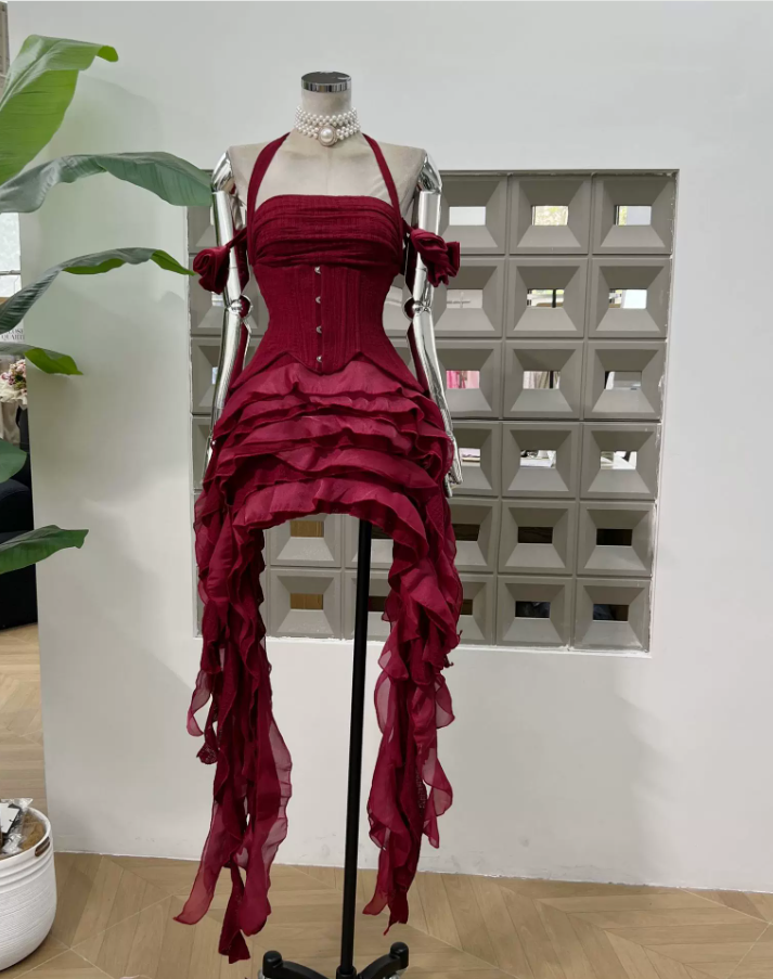 Romantic Halter Neck Homecoming Dress Ruffles Tiered A-Line Party Dress C9470
