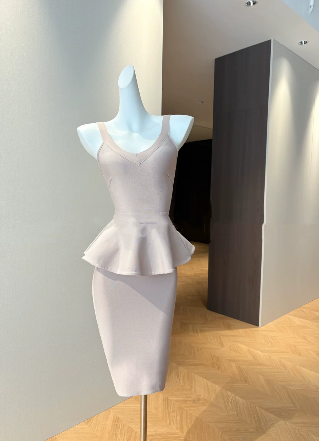 Vintage V Neck Homecoming Dress Ruffles Sheath Party Dress C9473