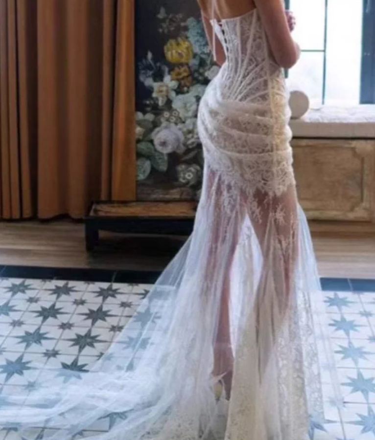 Elegant Strapless Wedding Dresses Lace Mermaid Bridal Dress C9475