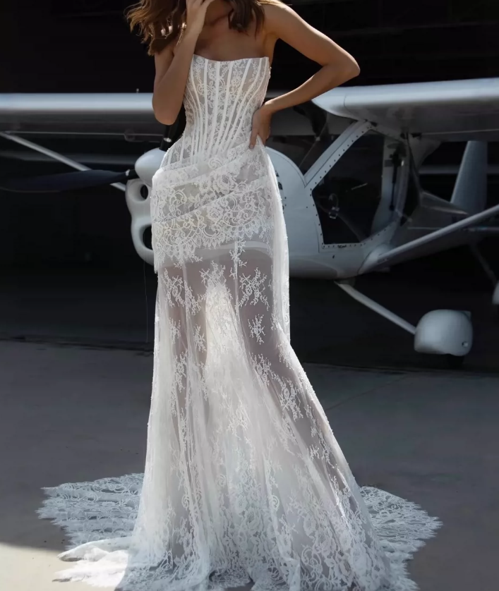 Elegant Strapless Wedding Dresses Lace Mermaid Bridal Dress C9475