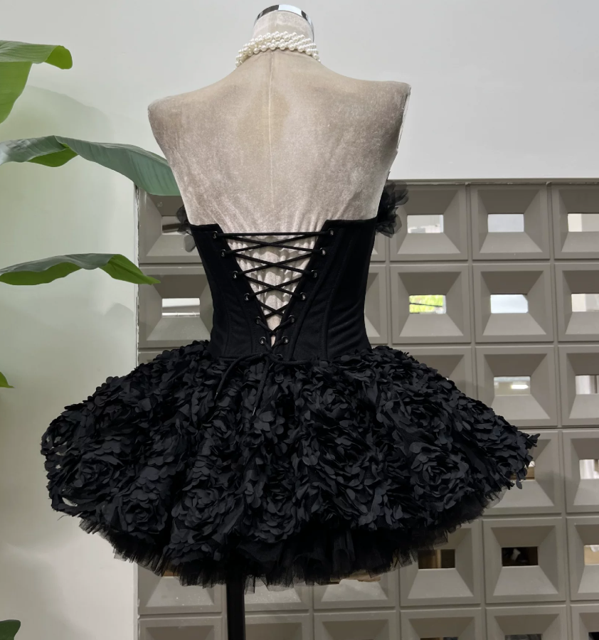 Mini robe de soirée en satin, sans bretelles, sans manches, ligne a, simple, C899