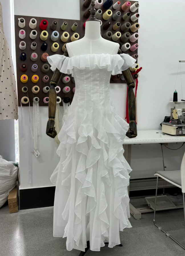 Elegant Off-Shoulder White Prom Dress Ruffles A-Line Evening Dress C9481