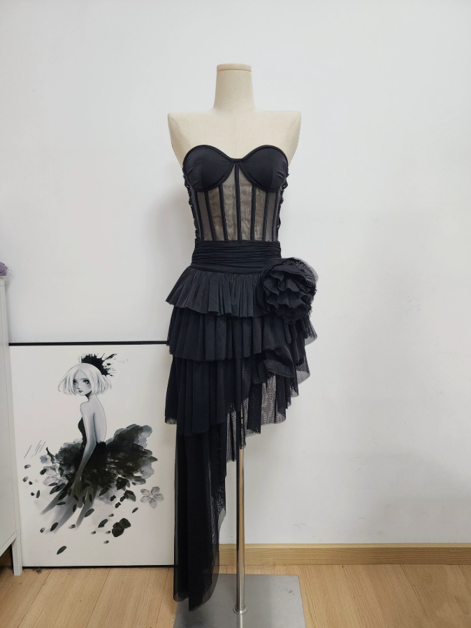 Mini robe de soirée en satin, sans bretelles, sans manches, ligne a, simple, C899