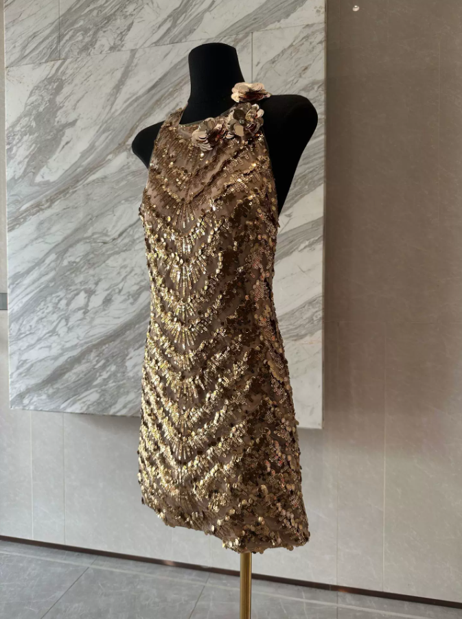 Mini robe de soirée en satin, sans bretelles, sans manches, ligne a, simple, C899