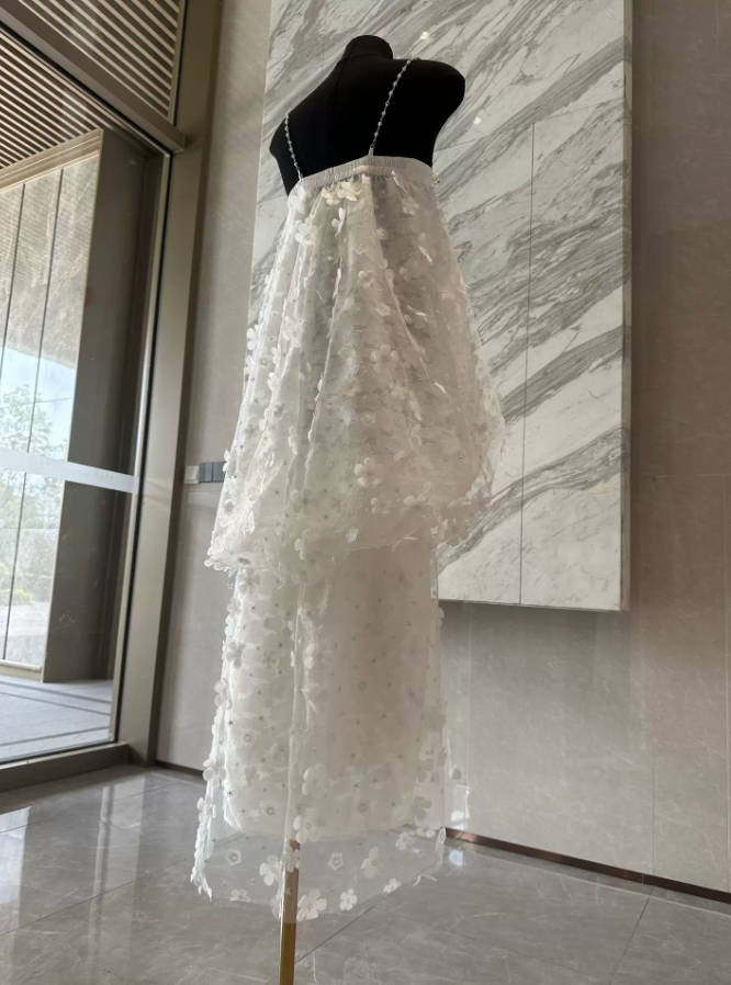 Robe de bal de princesse bustier à volants en satin long, robe de soirée C8117