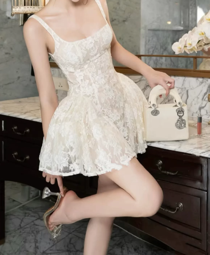 Mini robe de soirée en satin, sans bretelles, sans manches, ligne a, simple, C899