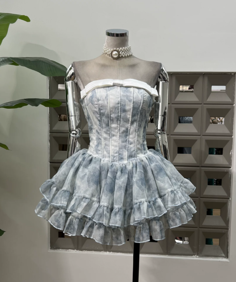 Mini robe de soirée en satin, sans bretelles, sans manches, ligne a, simple, C899