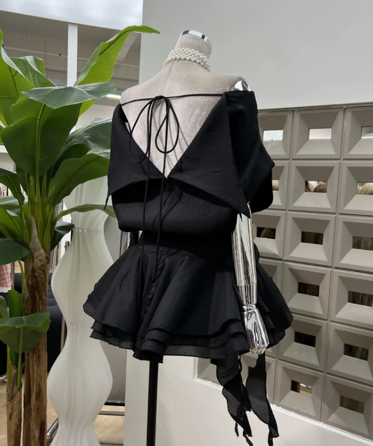 Mini robe de soirée en satin, sans bretelles, sans manches, ligne a, simple, C899