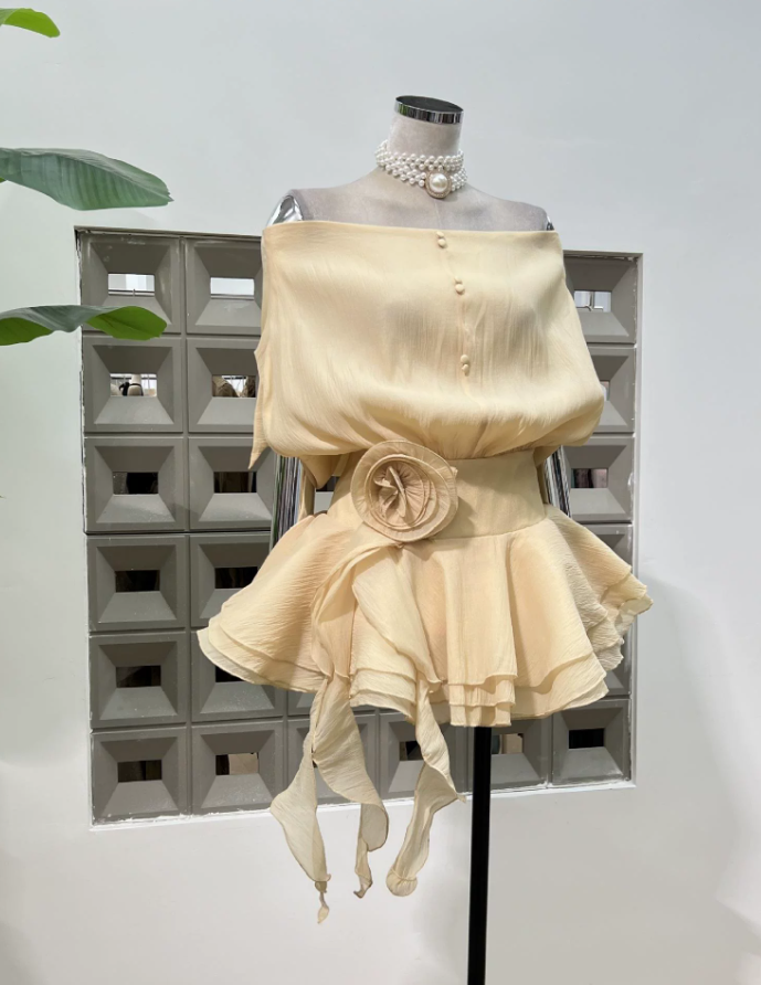 Mini robe de soirée en satin, sans bretelles, sans manches, ligne a, simple, C899