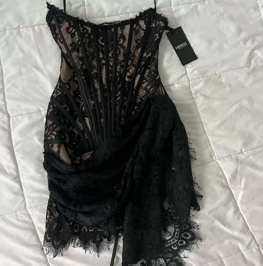 Mini robe de soirée en satin, sans bretelles, sans manches, ligne a, simple, C899