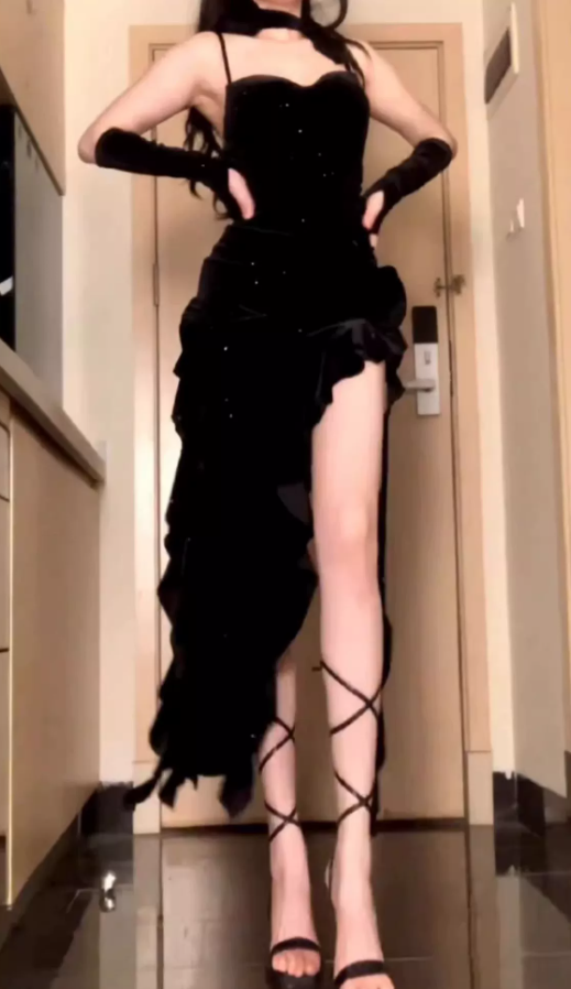 Mini robe de soirée en satin, sans bretelles, sans manches, ligne a, simple, C899
