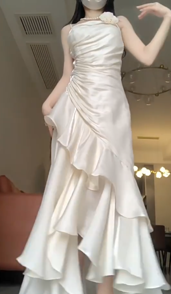 Robe de bal de princesse bustier à volants en satin long, robe de soirée C8117