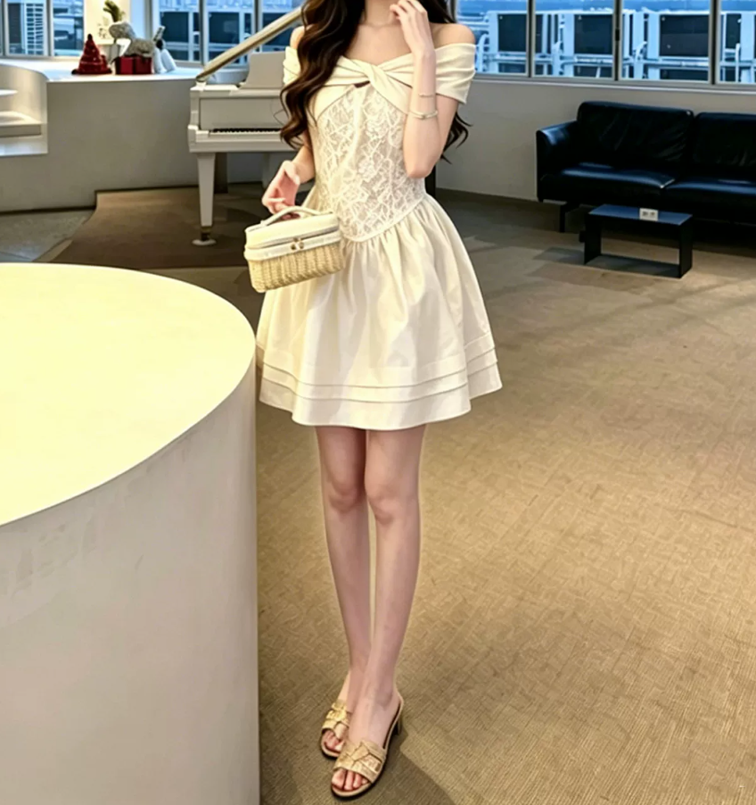 Attractive Off-Shoulder Homecoming Dress White Lace A-Line Party Dress C9552