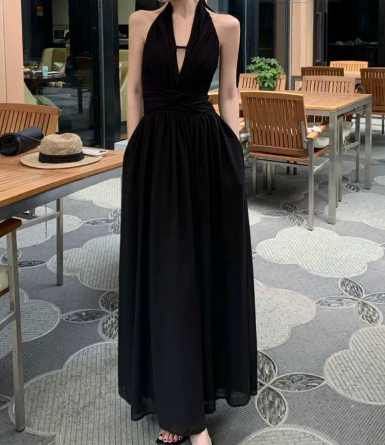 Trendy Halter Neck Prom Dress Black Backless A-Line Evening Dress C9558