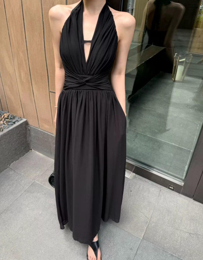 Trendy Halter Neck Prom Dress Black Backless A-Line Evening Dress C9558