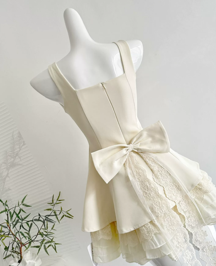Adorable Spaghetti Straps Bow Homecoming Dress Ivory Lace A-Line Party Dress C9560