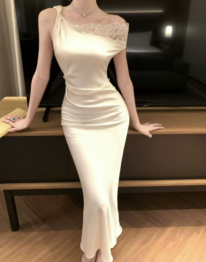 Vintage Asymmetrical Neck Prom Dress White Lace Satin Mermaid Evening Dress C9561