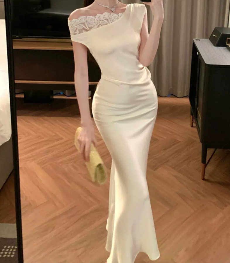 Vintage Asymmetrical Neck Prom Dress White Lace Satin Mermaid Evening Dress C9561