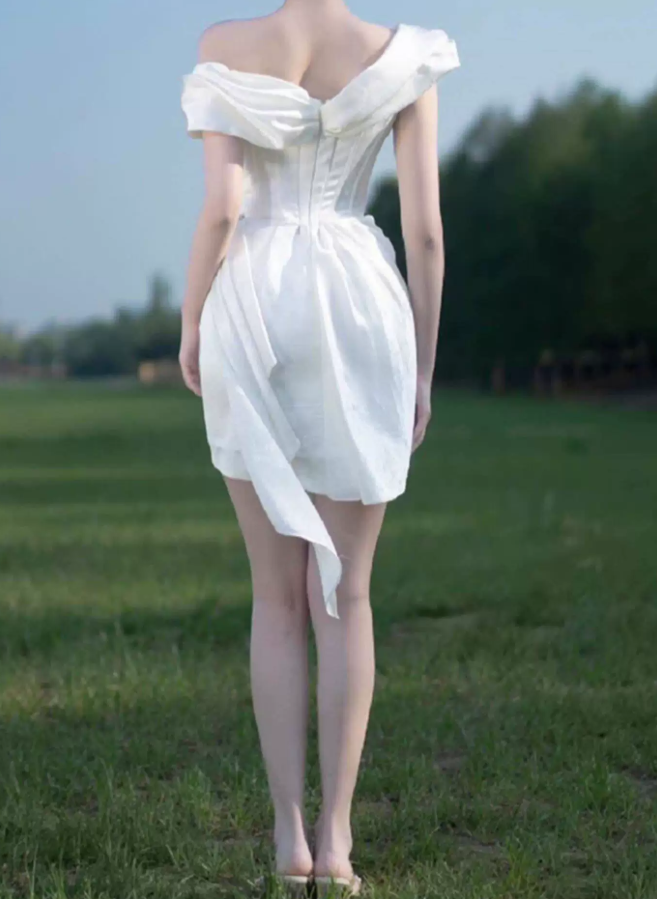 Mini robe de soirée en satin, sans bretelles, sans manches, ligne a, simple, C899