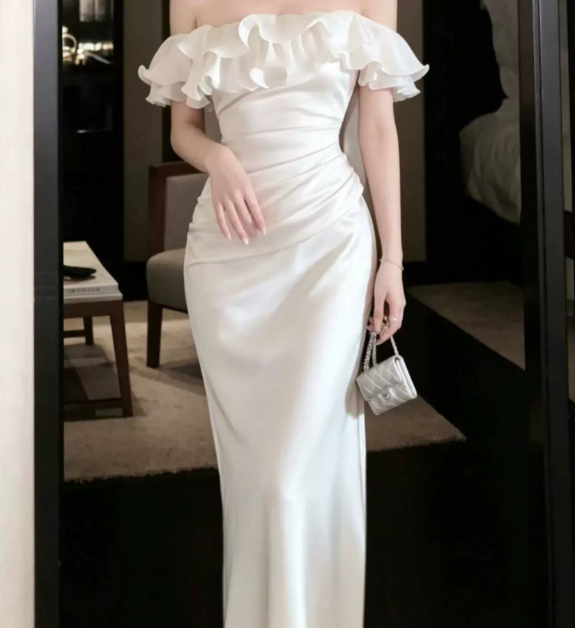 Superbe robe de mariée sirène bustier en satin et tulle, longue et en dentelle, C4563