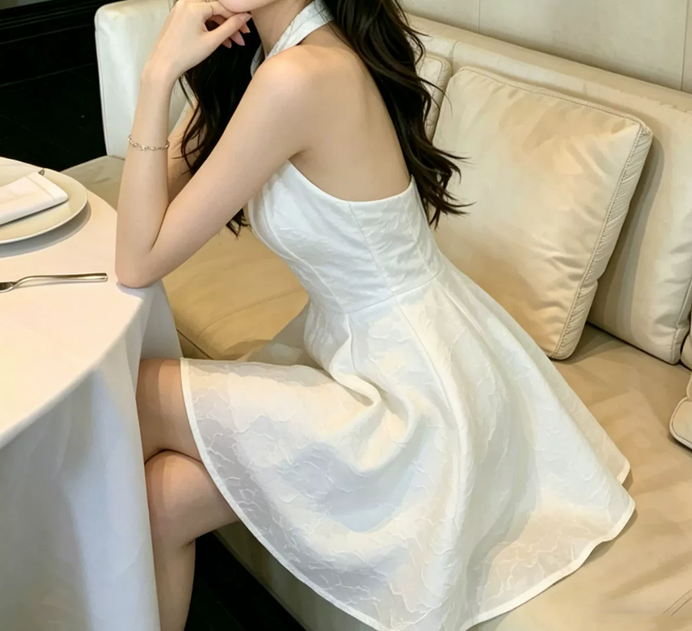 Playful Halter Neck White Homecoming Dress Jacquard Backless A-Line Party Dress C9578