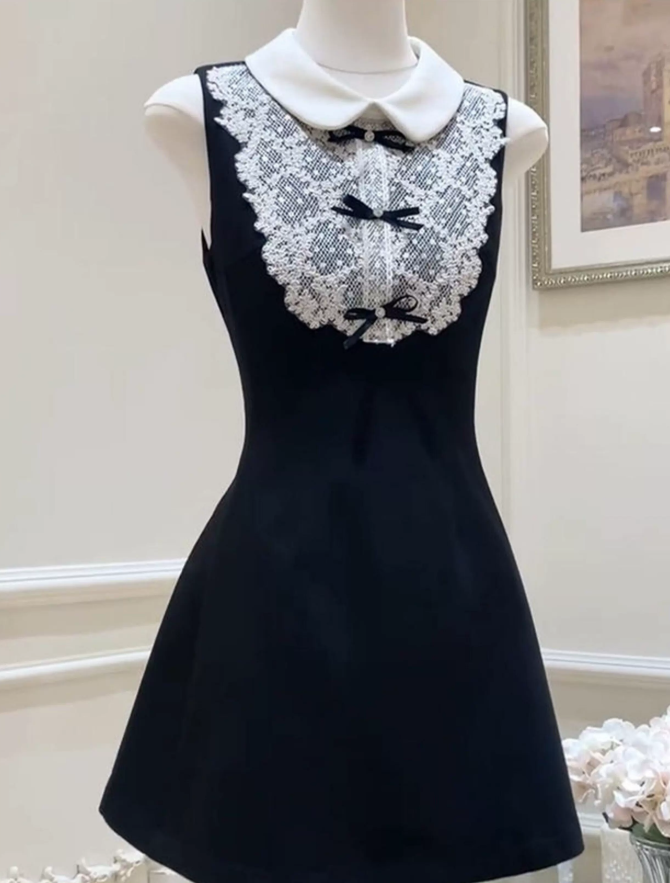 Unique Jewel Neck Black Homecoming Dress Lace Bows A-Line Party Dress C9580