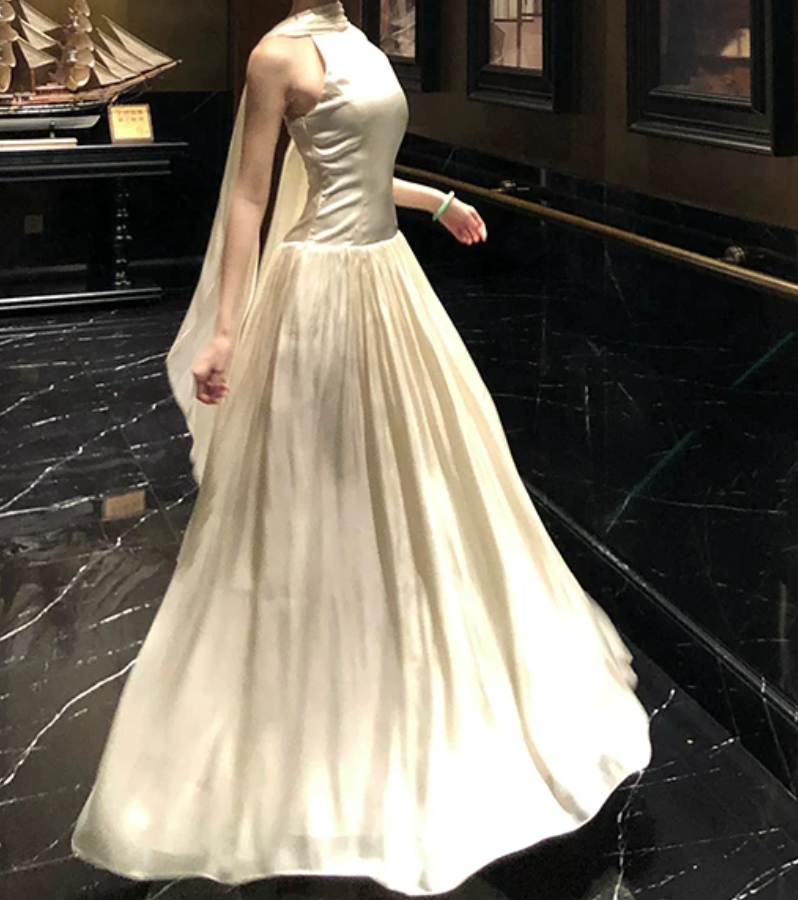 Romantic Halter Neck Prom Dress Ivory A-Line Evening Dress C9581
