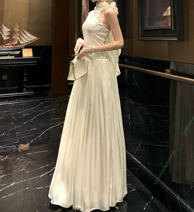 Romantic Halter Neck Prom Dress Ivory A-Line Evening Dress C9581