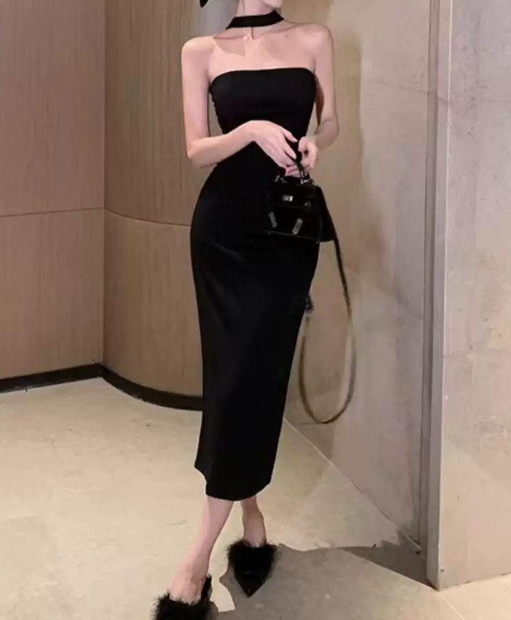Classical Halter Neck Prom Dress Black Bow Sheath Evening Dress C9597