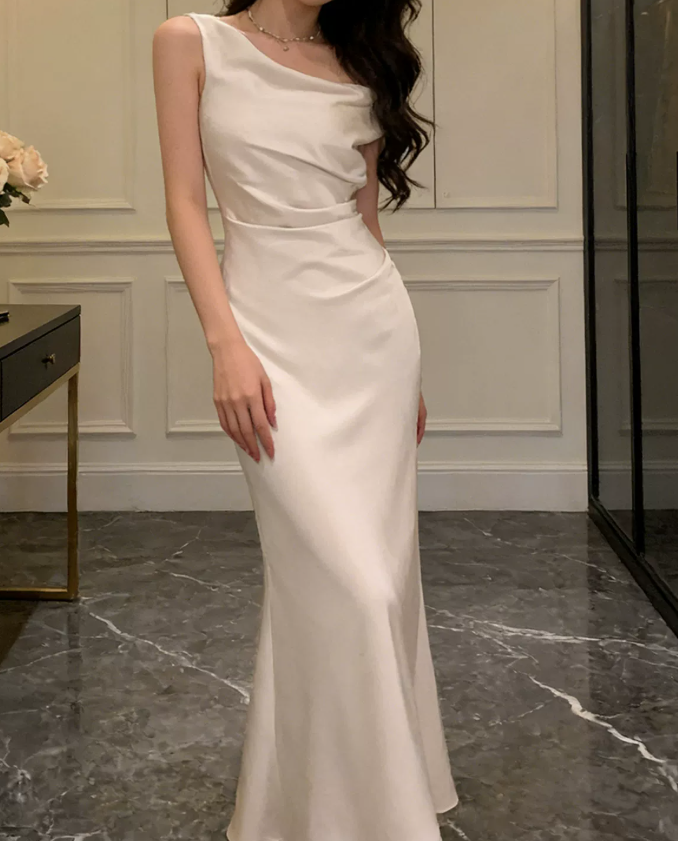 Superbe robe de mariée sirène bustier en satin et tulle, longue et en dentelle, C4563