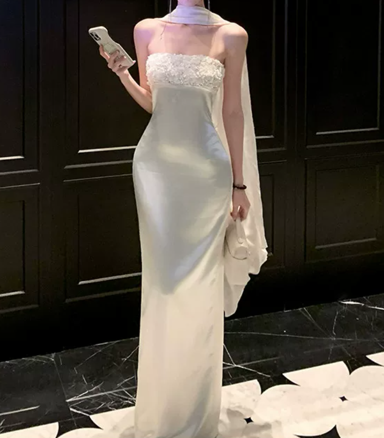 Ornate Strapless Wedding Dresses With Scarf Sequins Satin Mermaid Bridal Dress C9624