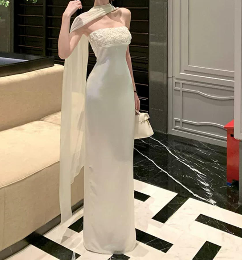 Ornate Strapless Wedding Dresses With Scarf Sequins Satin Mermaid Bridal Dress C9624