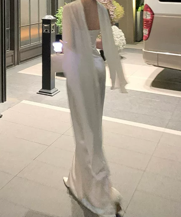 Ornate Strapless Wedding Dresses With Scarf Sequins Satin Mermaid Bridal Dress C9624