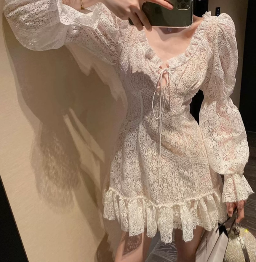 Romantic V Neck Ruffles Homecoming Dress White Long Sleeve A-Line Party Dress C9647