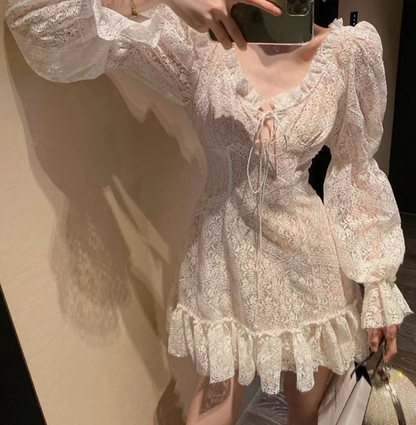 Romantic V Neck Ruffles Homecoming Dress White Long Sleeve A-Line Party Dress C9647