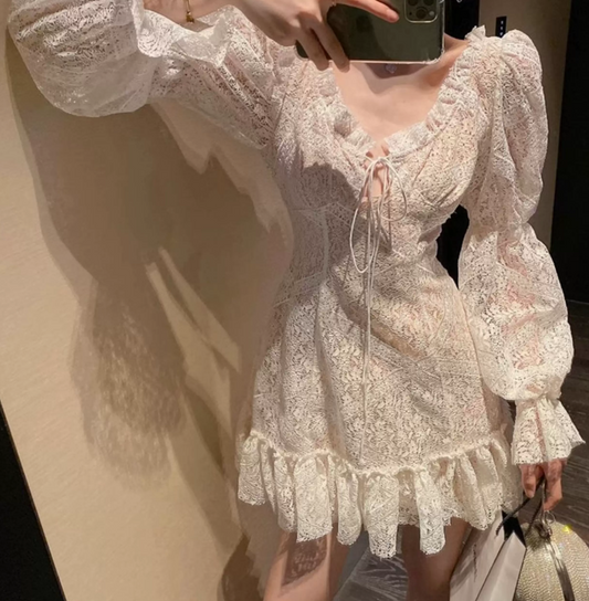 Romantic V Neck Ruffles Homecoming Dress White Long Sleeve A-Line Party Dress C9647