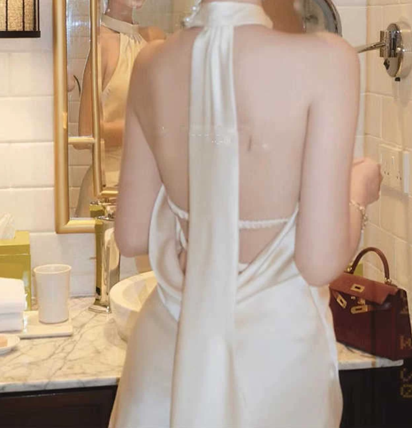 Chic Halter Neck Homecoming Dress Ivory Backless Sheath Party Dress C9653