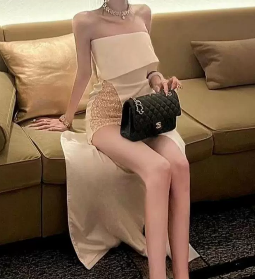 Mini robe de soirée en satin, sans bretelles, sans manches, ligne a, simple, C899