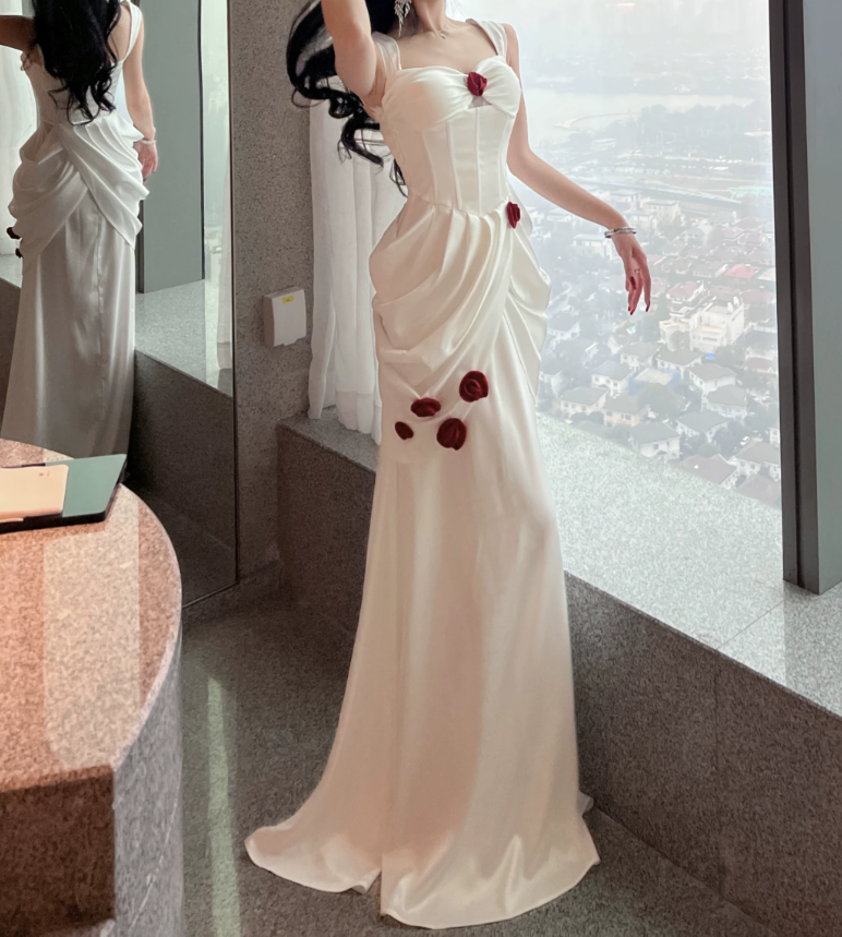 Superbe robe de mariée sirène bustier en satin et tulle, longue et en dentelle, C4563