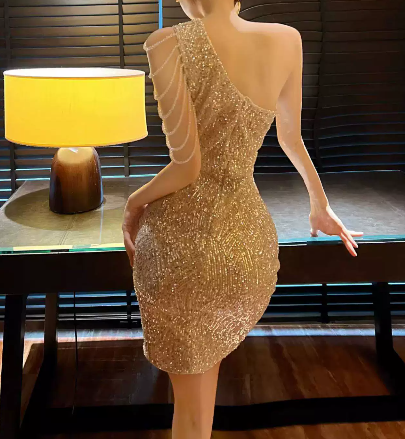 Mini robe de soirée en satin, sans bretelles, sans manches, ligne a, simple, C899