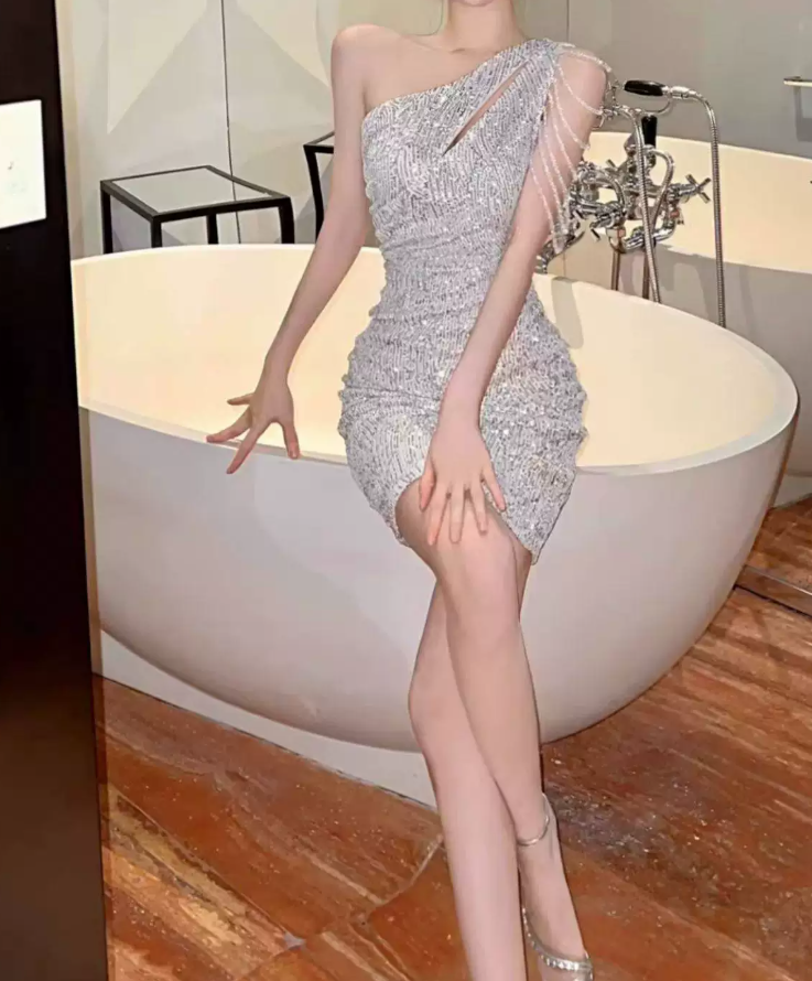 Mini robe de soirée en satin, sans bretelles, sans manches, ligne a, simple, C899