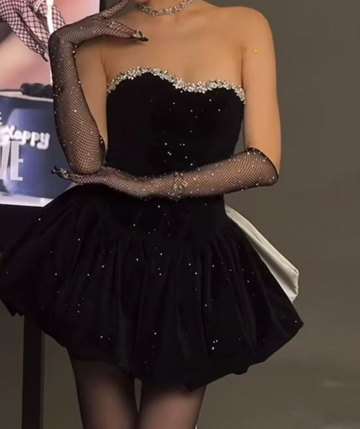 Mini robe de soirée en satin, sans bretelles, sans manches, ligne a, simple, C899