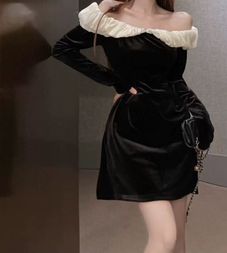 Playful Off-Shoulder A-Line Mini Dress Long Sleeve Black Short Dress C9676