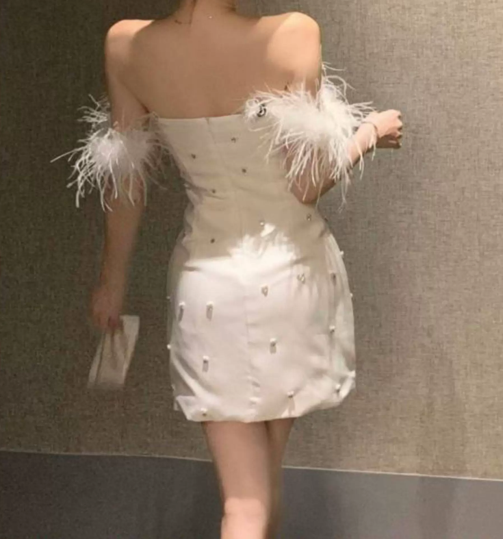 Attractive Off-Shoulder White Homecoming Dress Feather Sequins Sheath Party Dress C9681